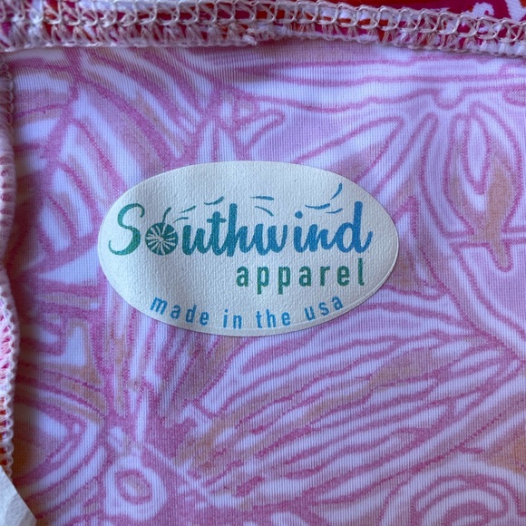 Southwind Apparel Pink Tropical Pattern Leggings - Picture 2 of 3